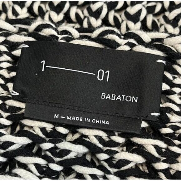 BABATON Aritzia Chunky Open Knit V‎ Neck Sweater Sz M Black White Relaxed Fit - Picture 5 of 10